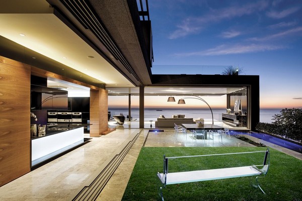 OUTDOOR LIVING - PLURALE
